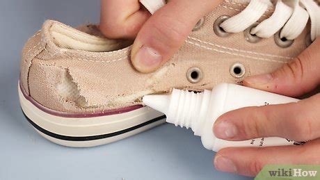 3 formas de arreglar zapatos que rechinan .